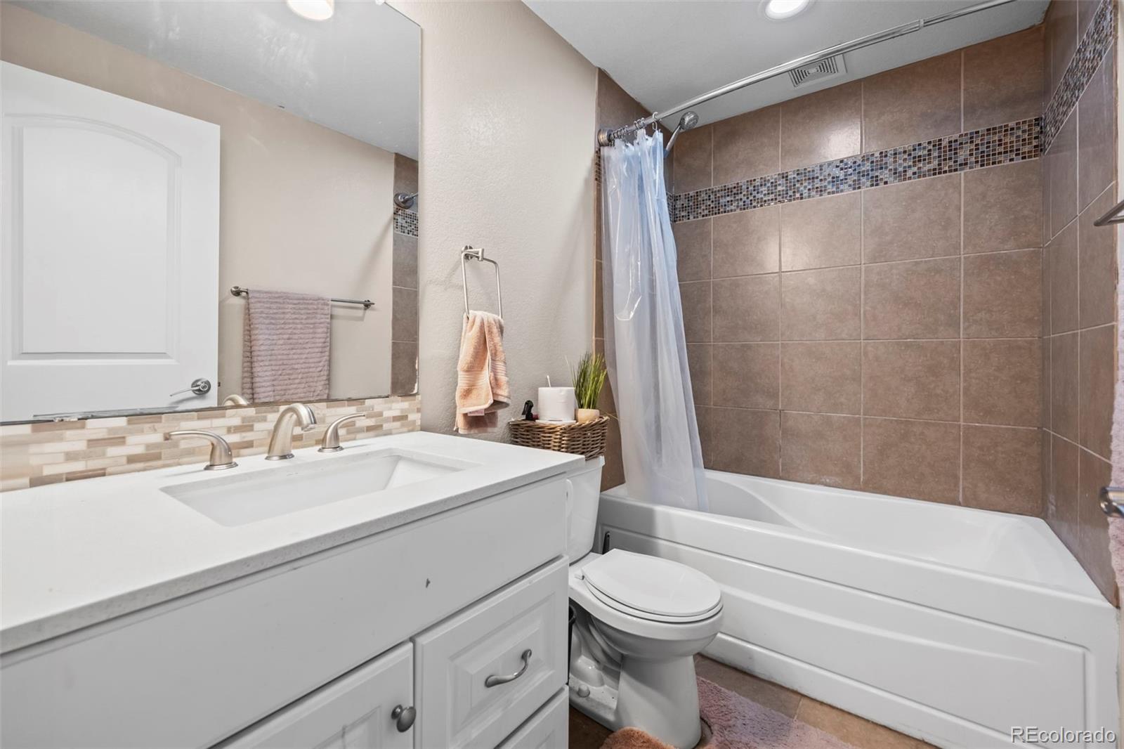 MLS Image #28 for 1305 s ensenada street,aurora, Colorado