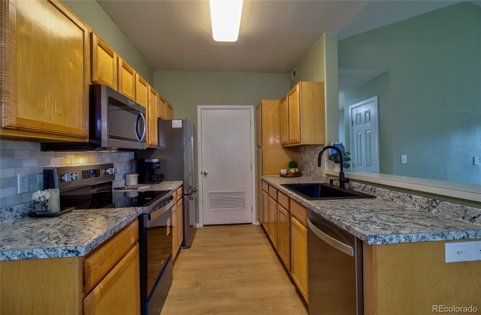 MLS Image #3 for 8481 w union avenue,littleton, Colorado