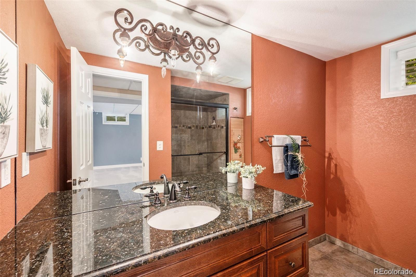 MLS Image #13 for 2609 s dahlia street,denver, Colorado