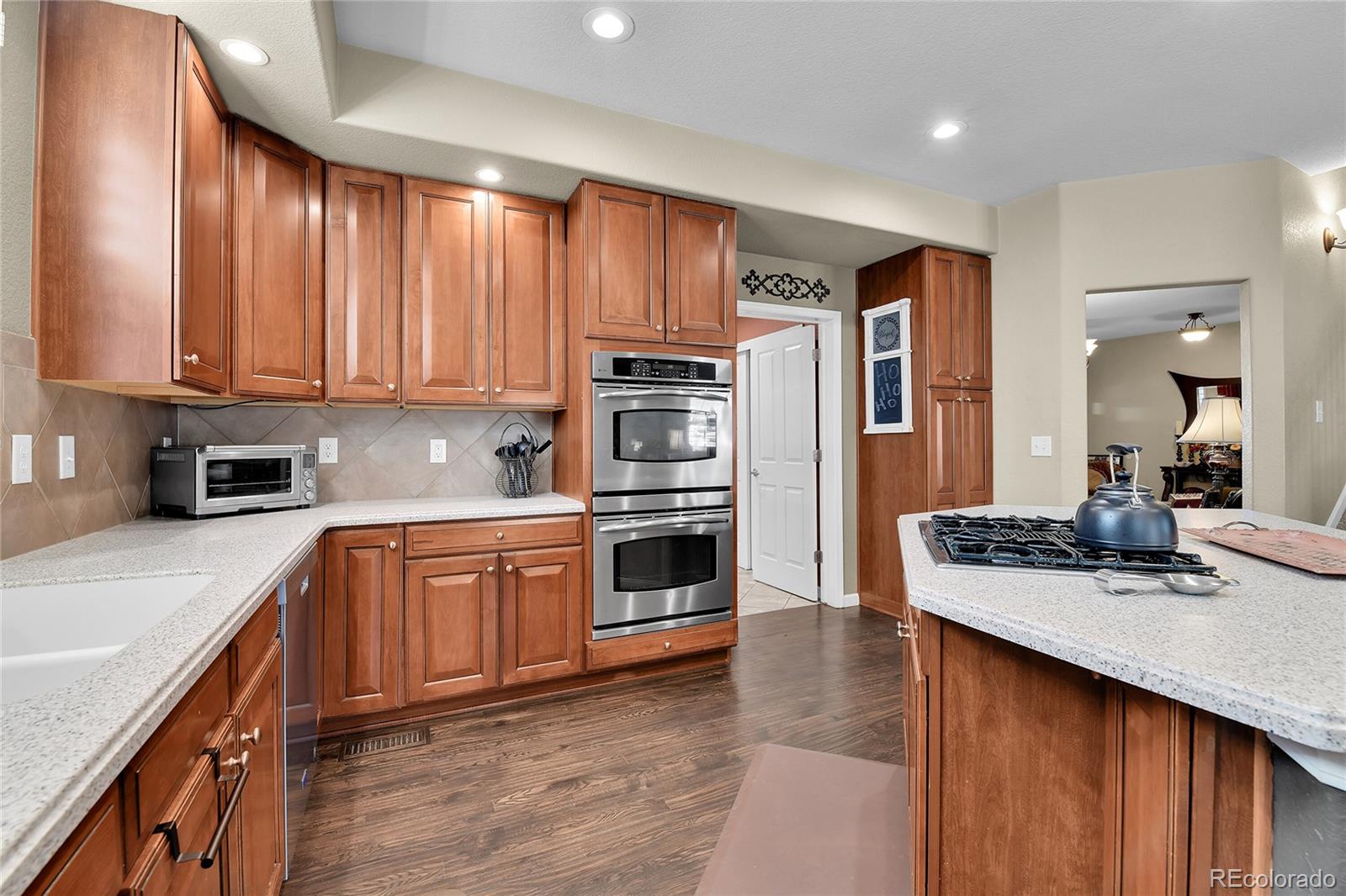 MLS Image #10 for 24622 e ontario drive,aurora, Colorado
