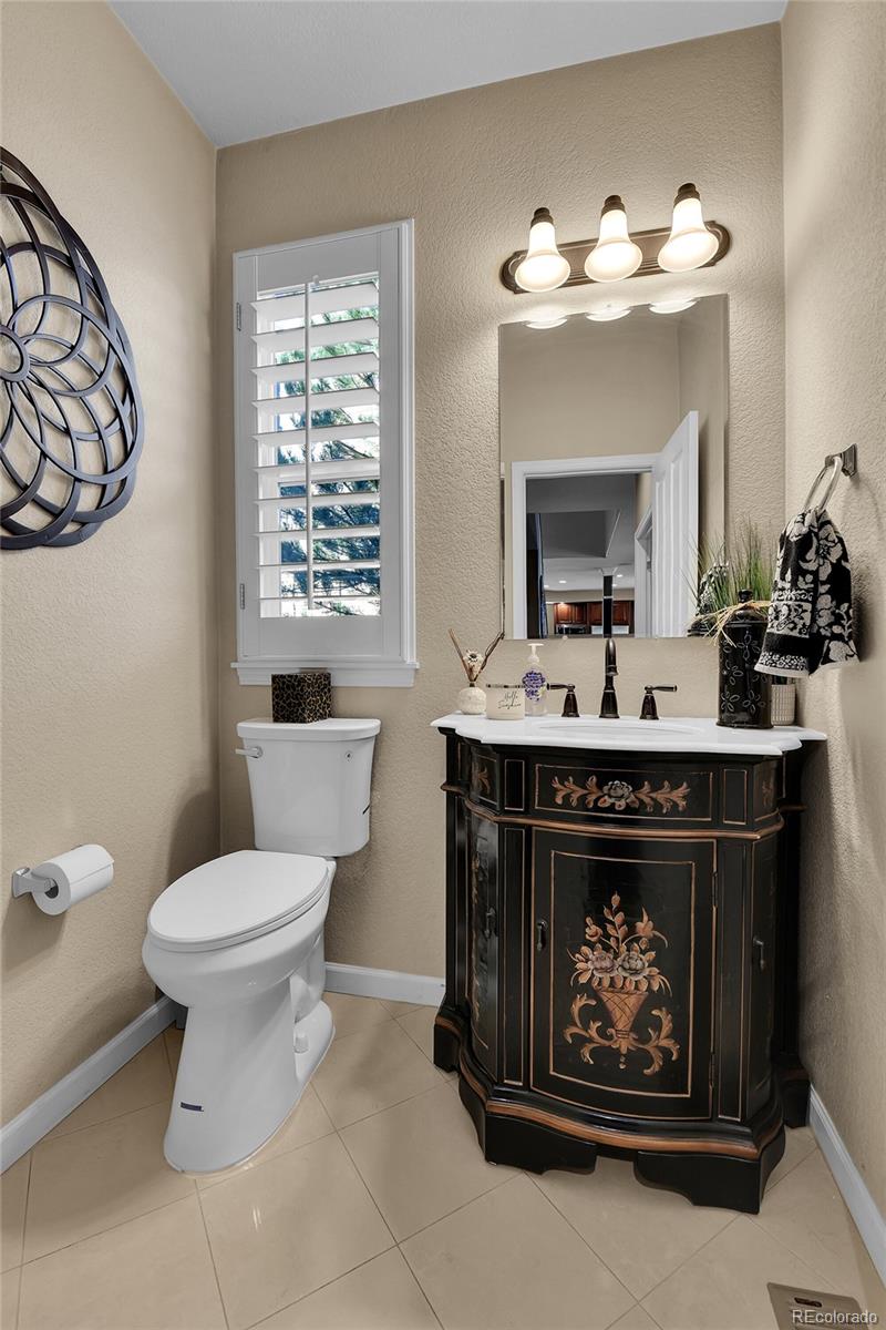 MLS Image #14 for 24622 e ontario drive,aurora, Colorado