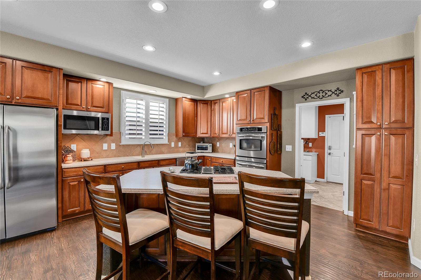MLS Image #6 for 24622 e ontario drive,aurora, Colorado