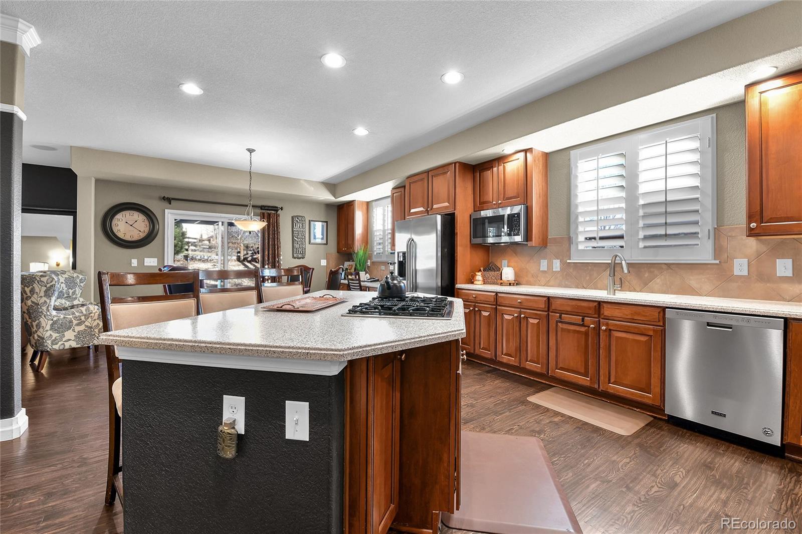 MLS Image #7 for 24622 e ontario drive,aurora, Colorado