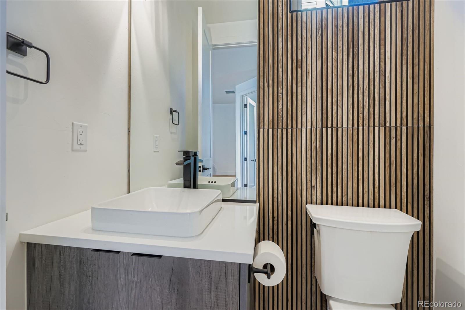 MLS Image #12 for 3963 n utica street,denver, Colorado