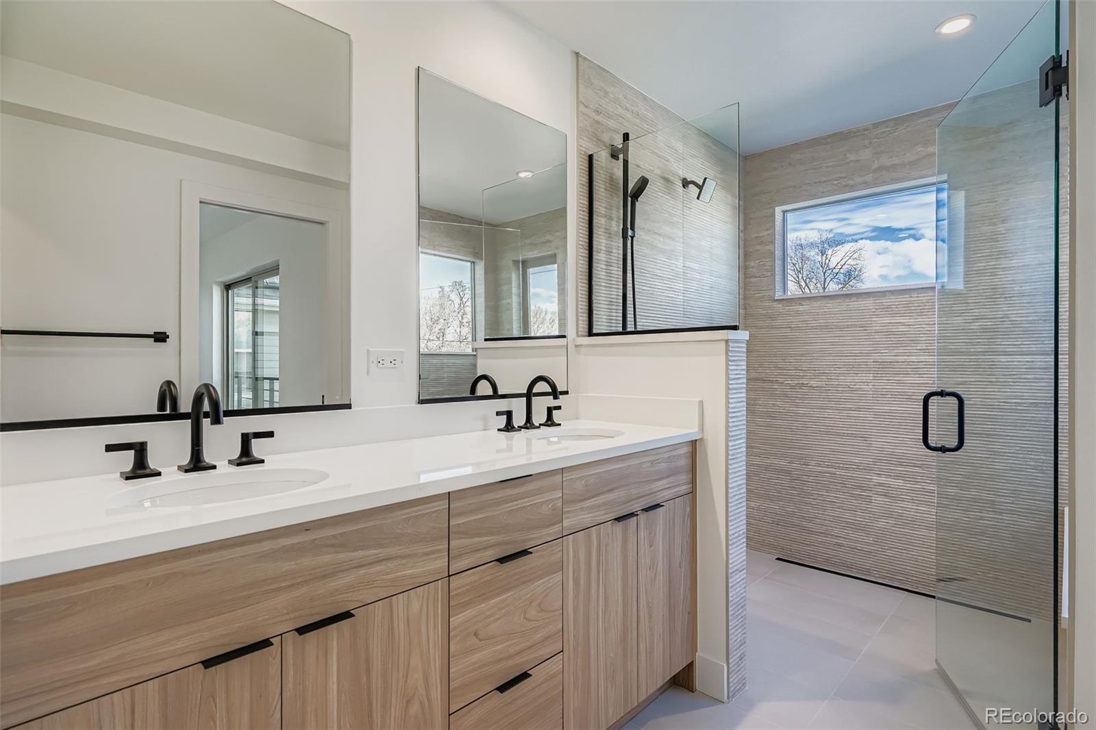 MLS Image #15 for 3963 n utica street,denver, Colorado