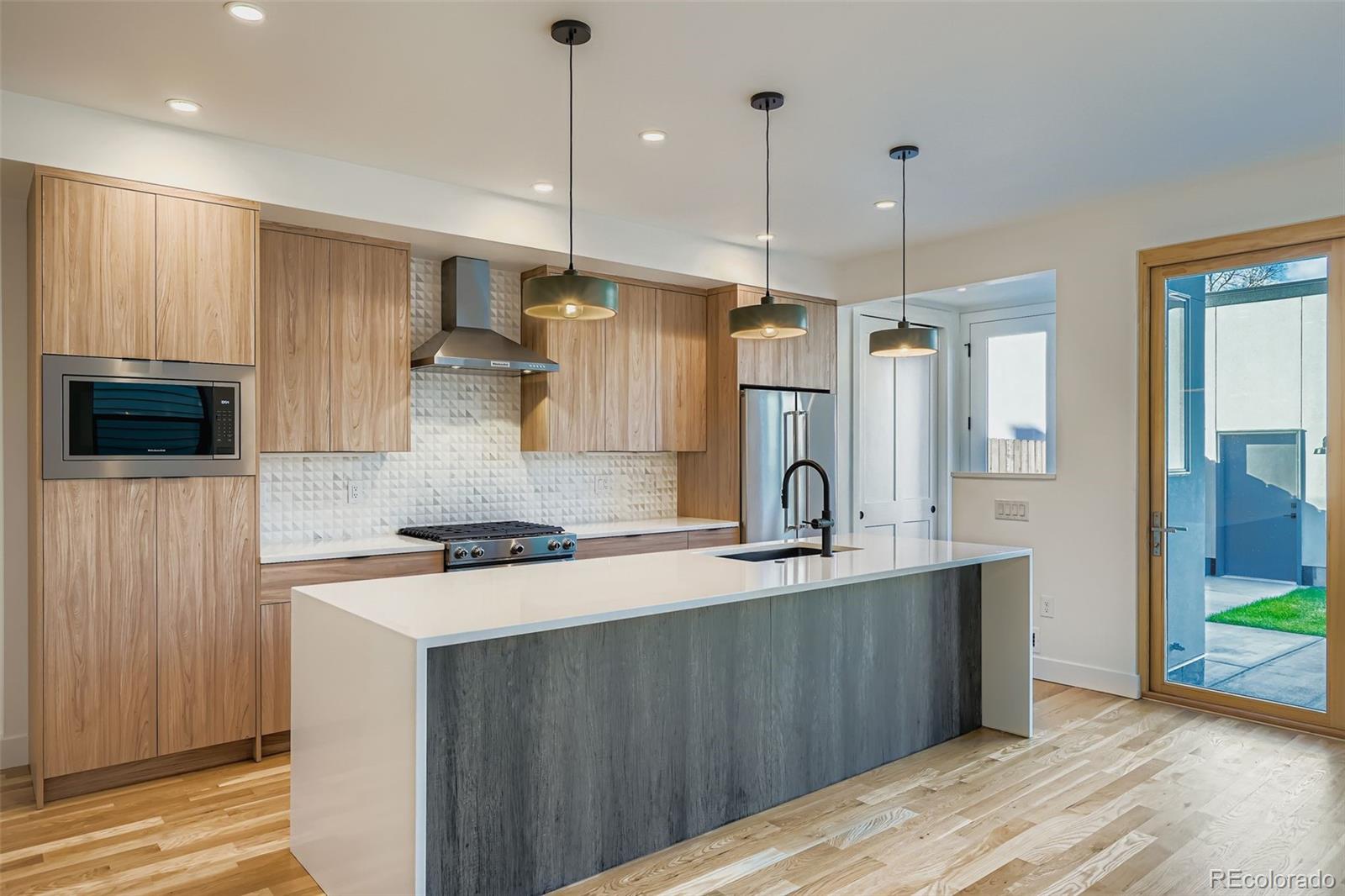 MLS Image #5 for 3963 n utica street,denver, Colorado