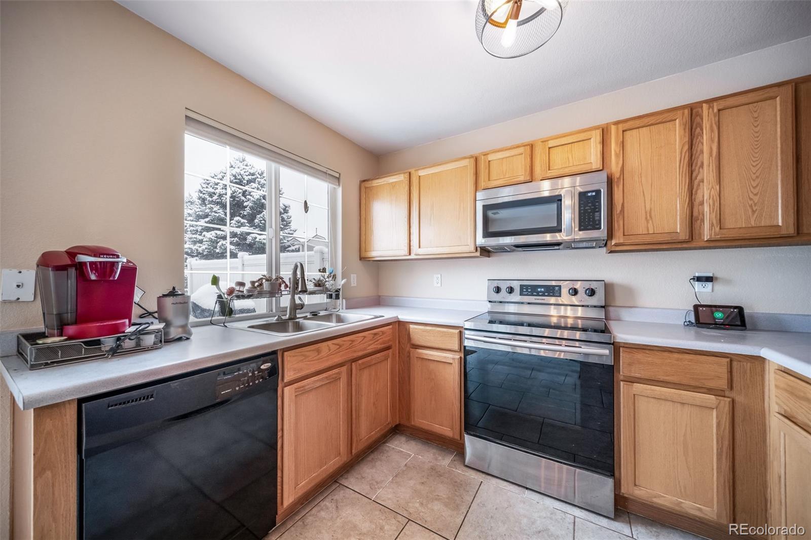 MLS Image #13 for 19776 e 47th place,denver, Colorado