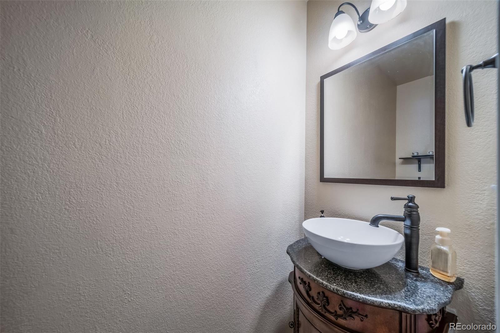 MLS Image #16 for 19776 e 47th place,denver, Colorado