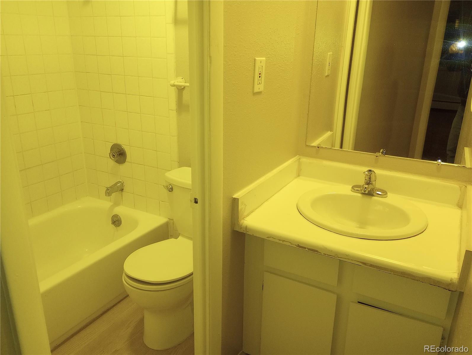 MLS Image #7 for 8822 e florida avenue 206,denver, Colorado