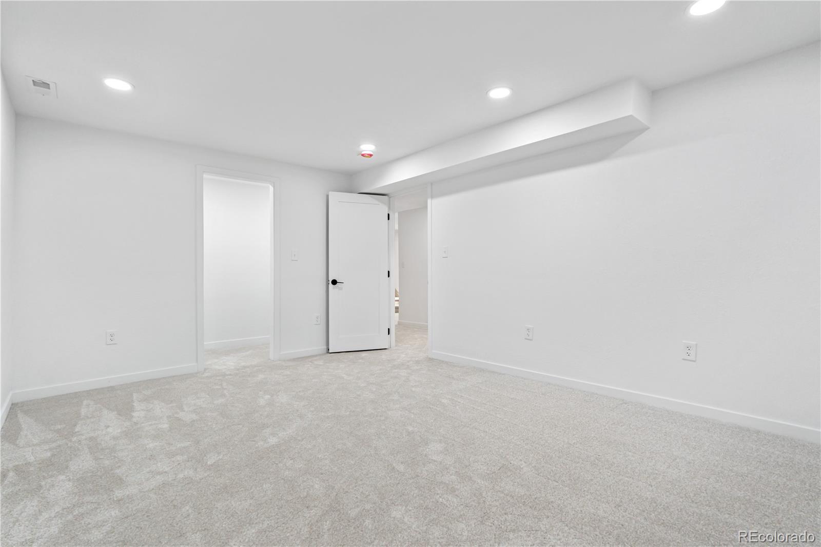 MLS Image #18 for 8269  zephyr street,arvada, Colorado