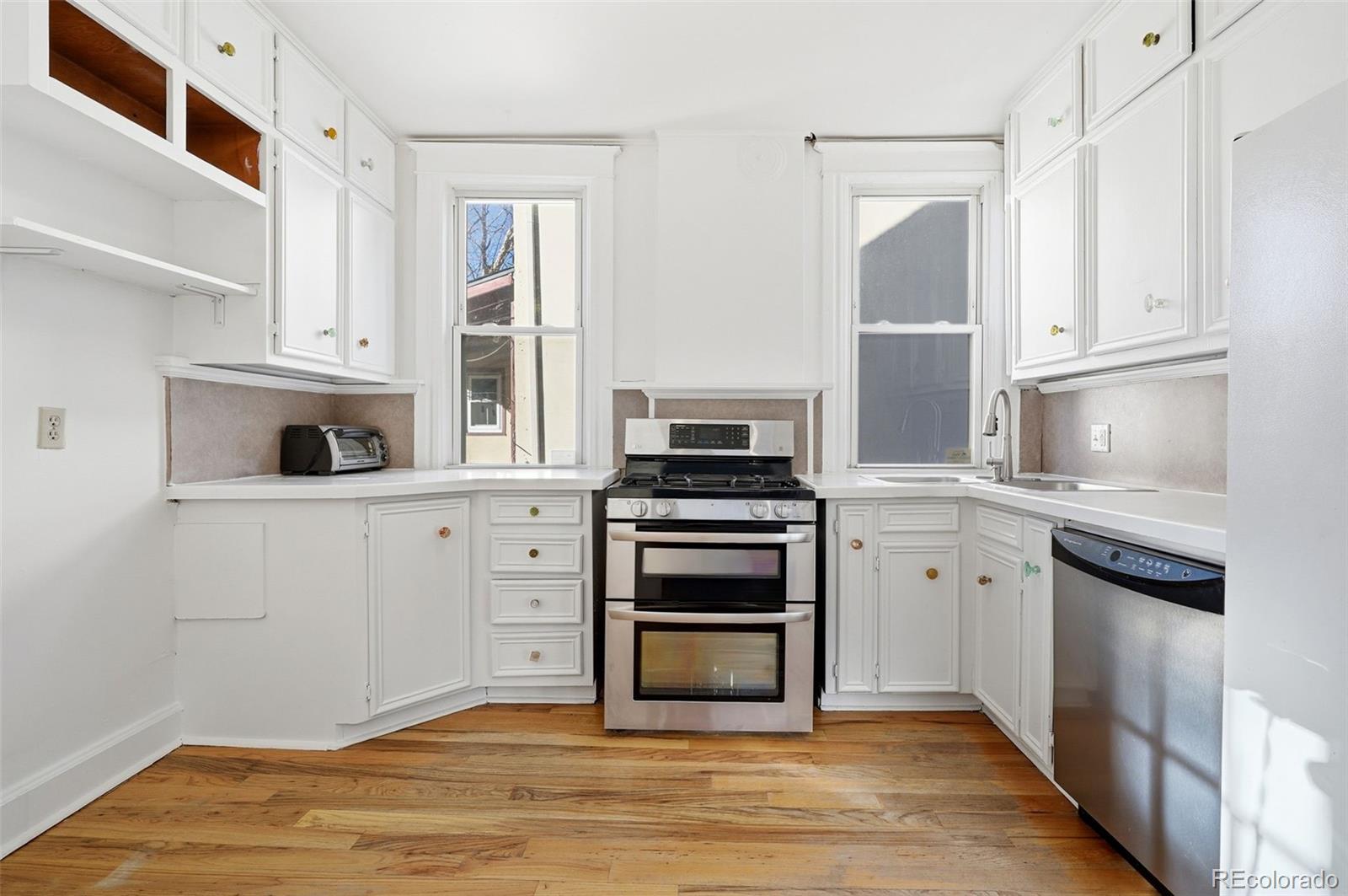 MLS Image #15 for 385 s logan street,denver, Colorado