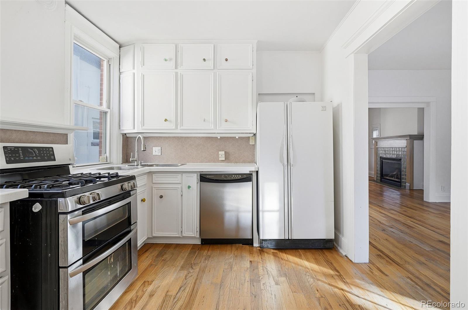 MLS Image #17 for 385 s logan street,denver, Colorado