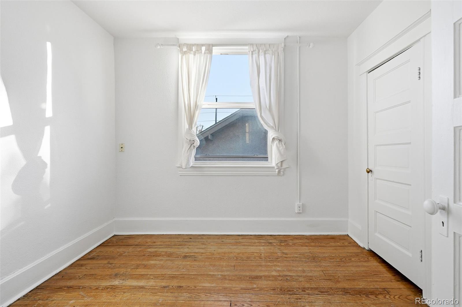 MLS Image #27 for 385 s logan street,denver, Colorado