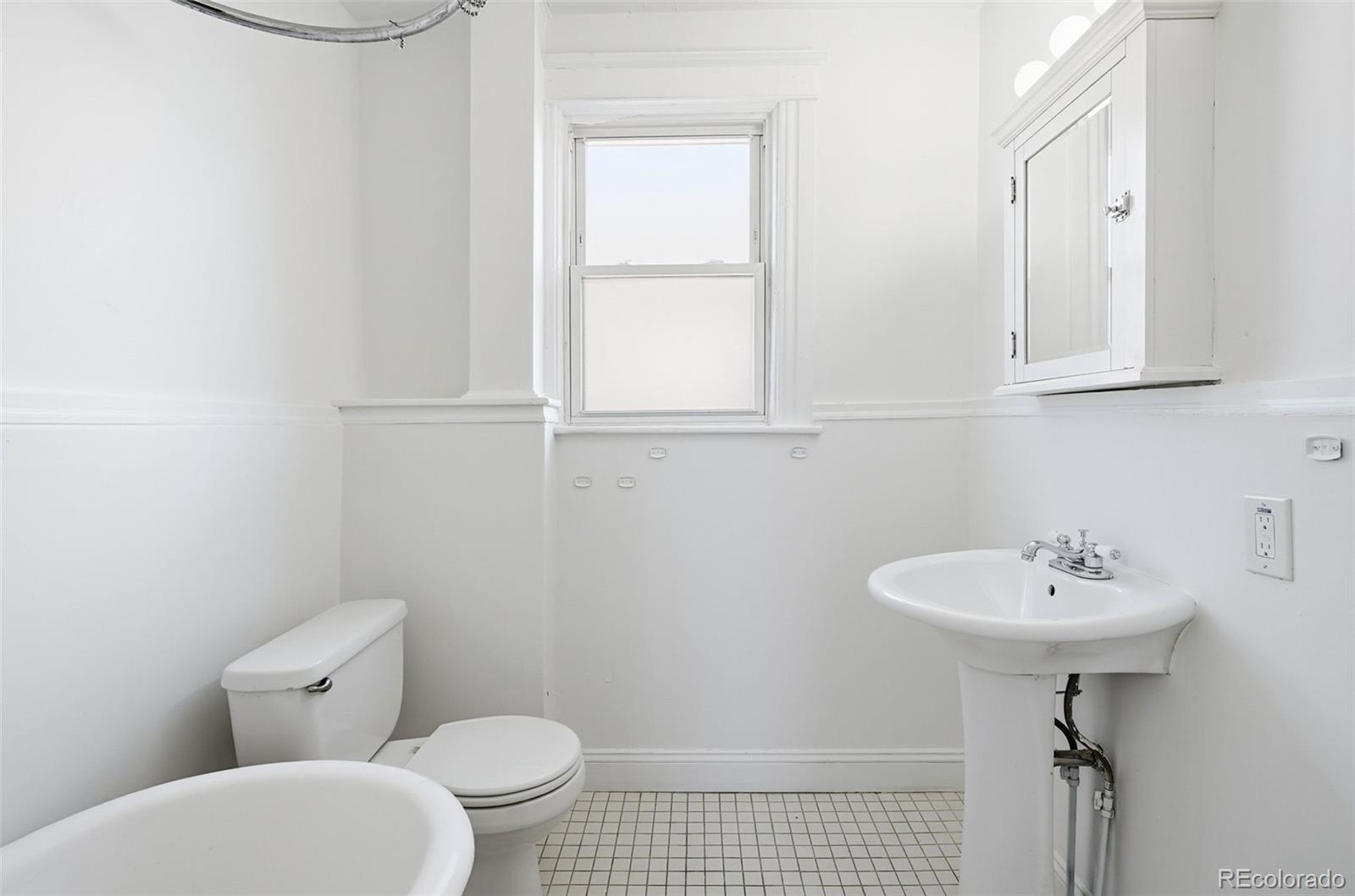MLS Image #31 for 385 s logan street,denver, Colorado