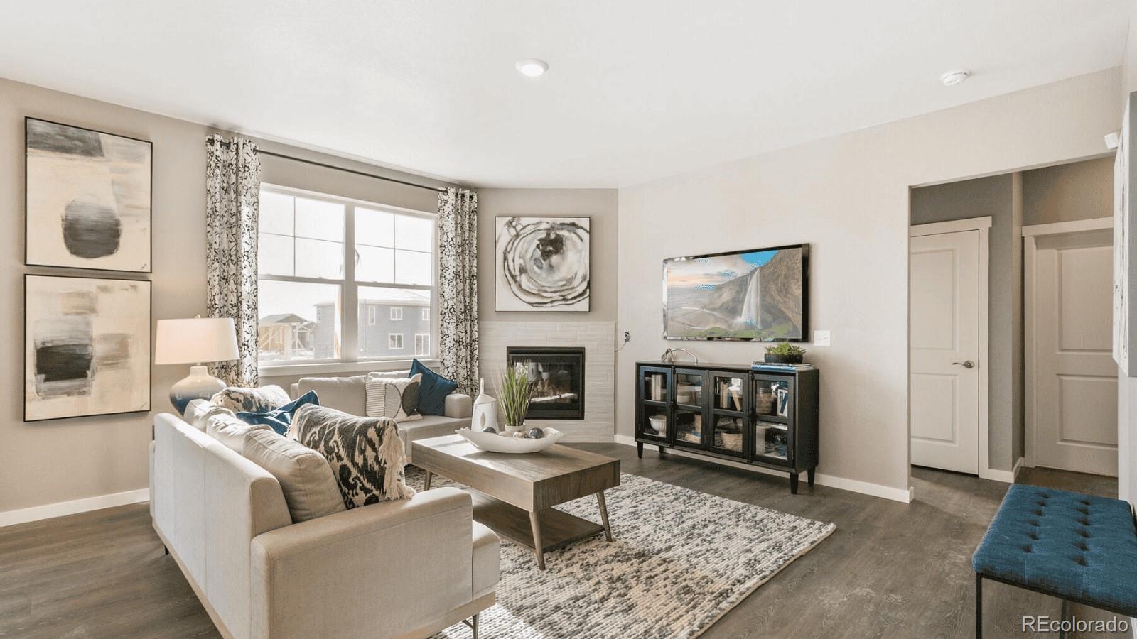 MLS Image #8 for 810 n clubview street,watkins, Colorado