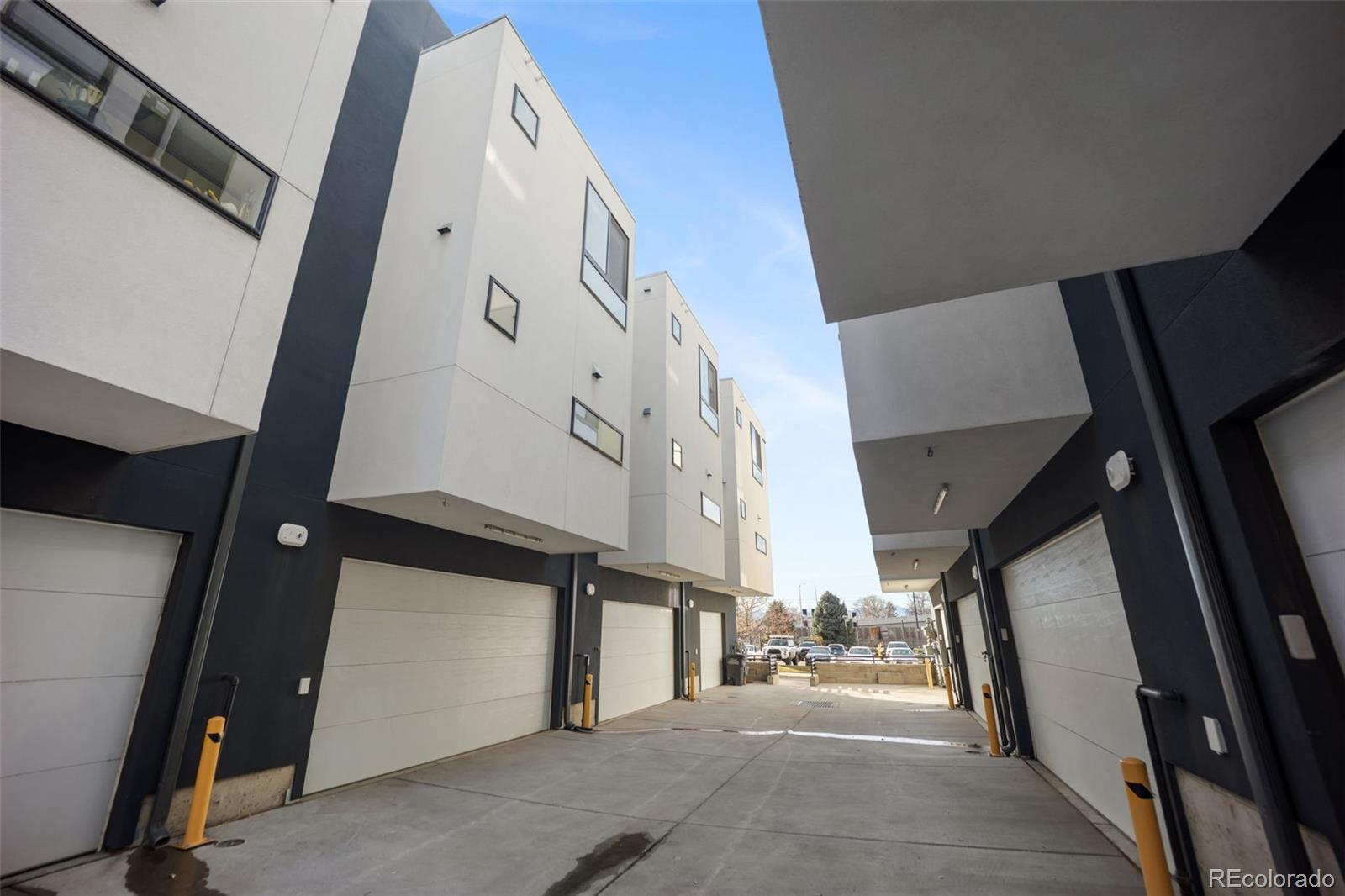 MLS Image #21 for 2162 s delaware street,denver, Colorado
