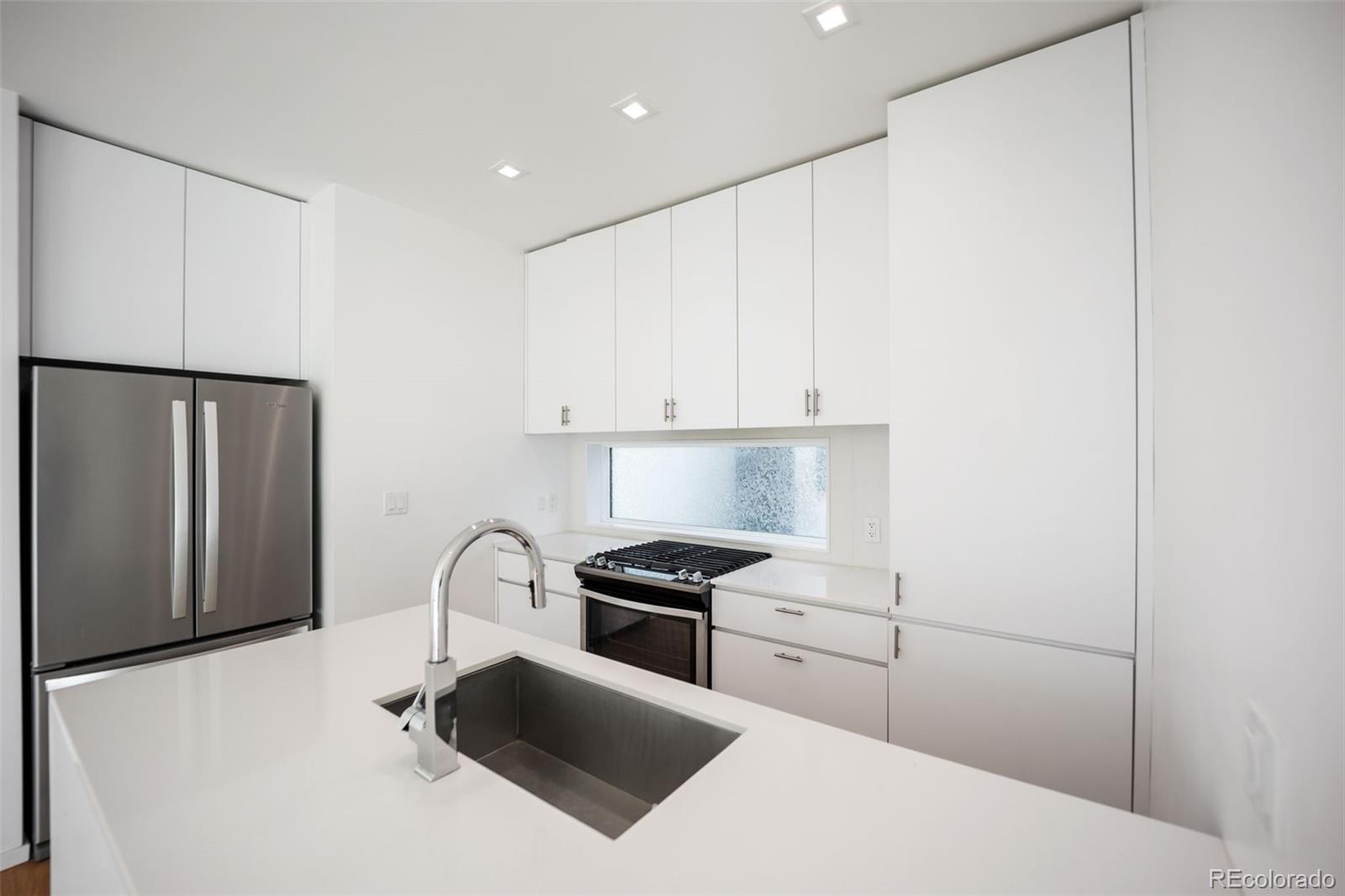 MLS Image #5 for 2162 s delaware street,denver, Colorado