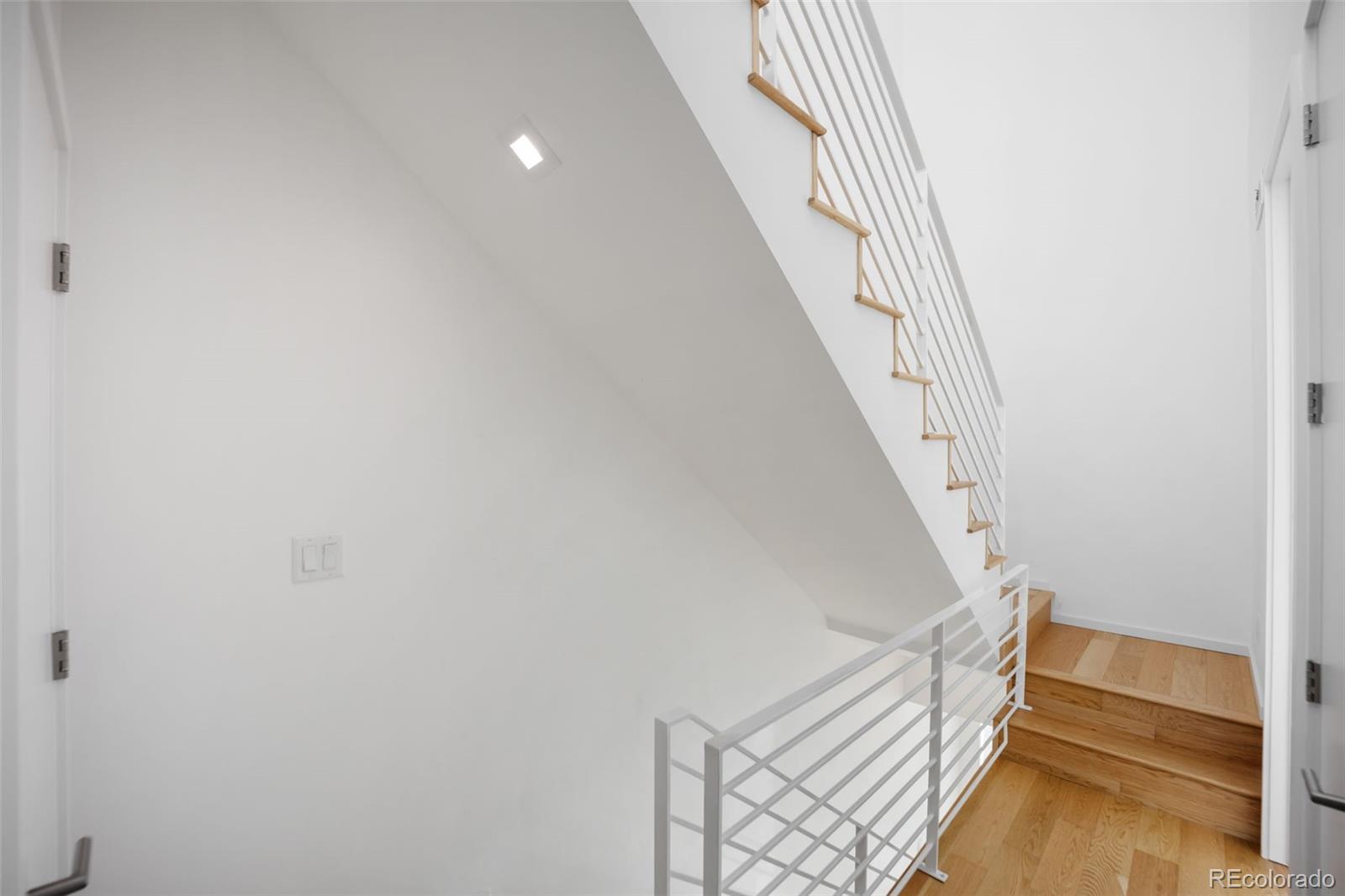 MLS Image #7 for 2162 s delaware street,denver, Colorado