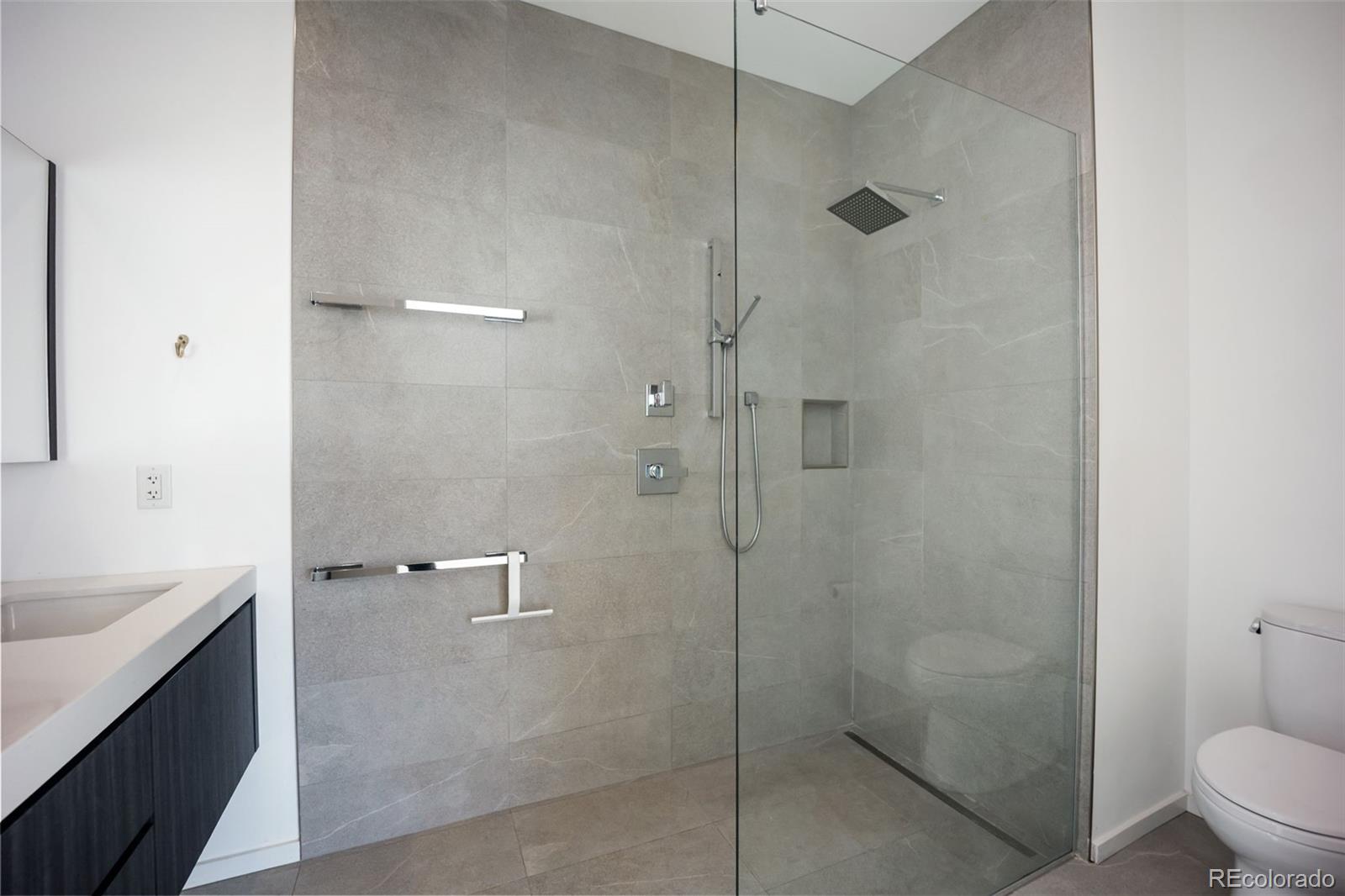 MLS Image #9 for 2162 s delaware street,denver, Colorado
