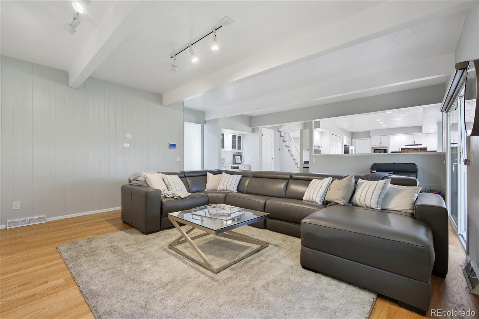MLS Image #14 for 10885 e crestline place,englewood, Colorado