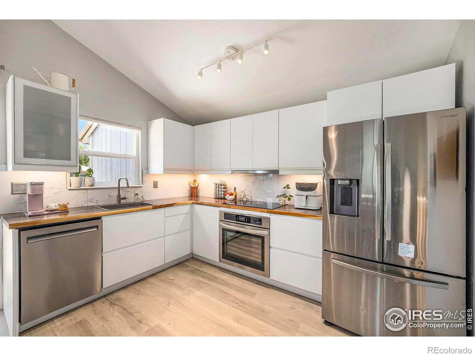 MLS Image #6 for 2500  sunset drive,longmont, Colorado