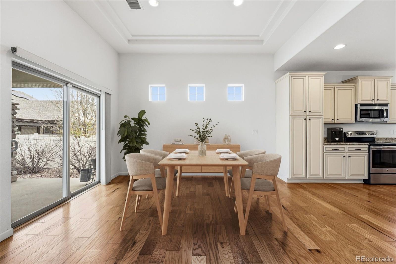 MLS Image #13 for 19753 e 54th avenue,denver, Colorado