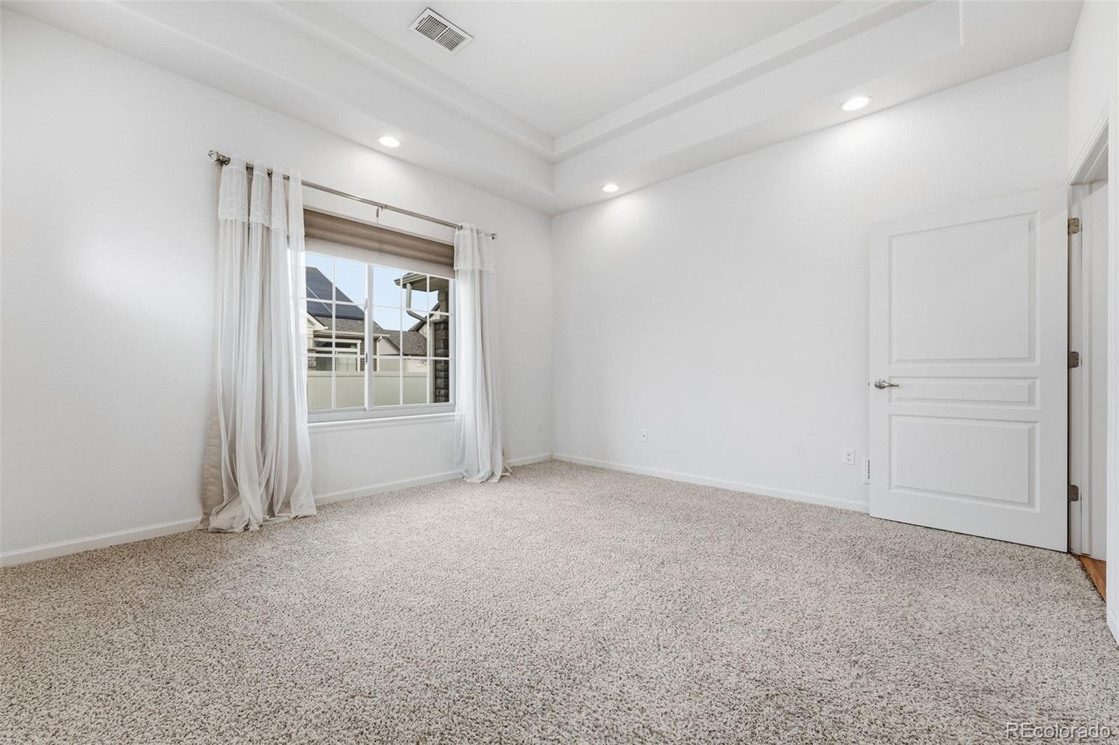 MLS Image #22 for 19753 e 54th avenue,denver, Colorado