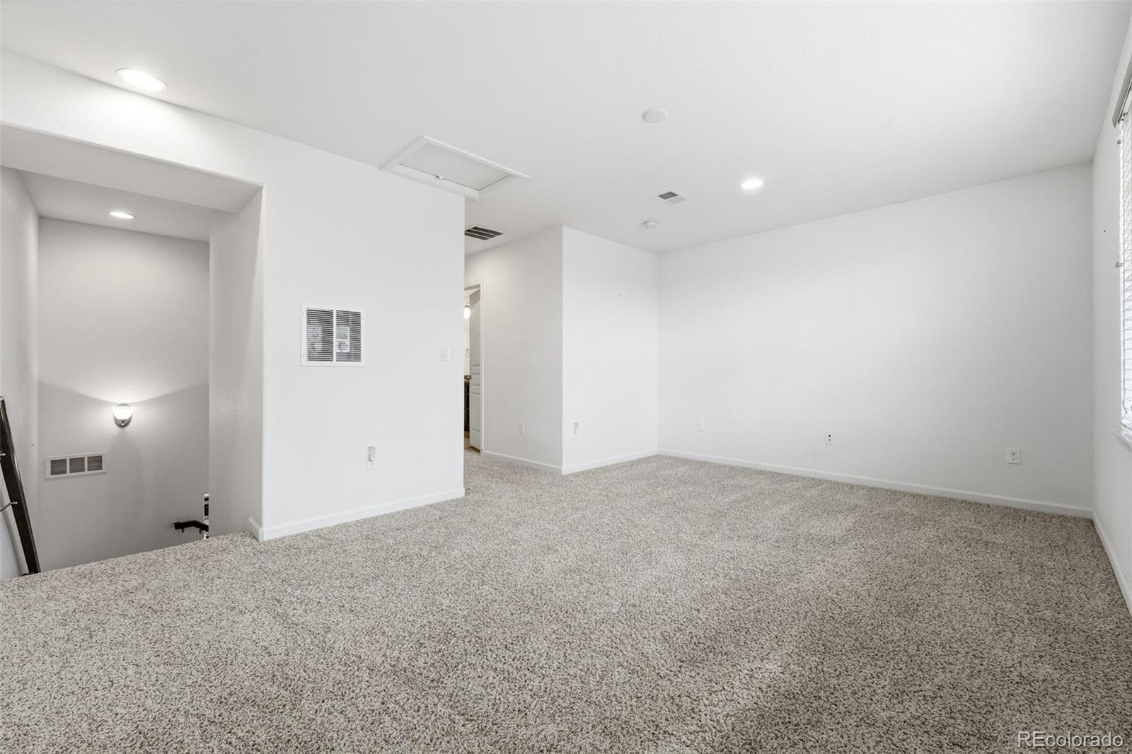 MLS Image #30 for 19753 e 54th avenue,denver, Colorado