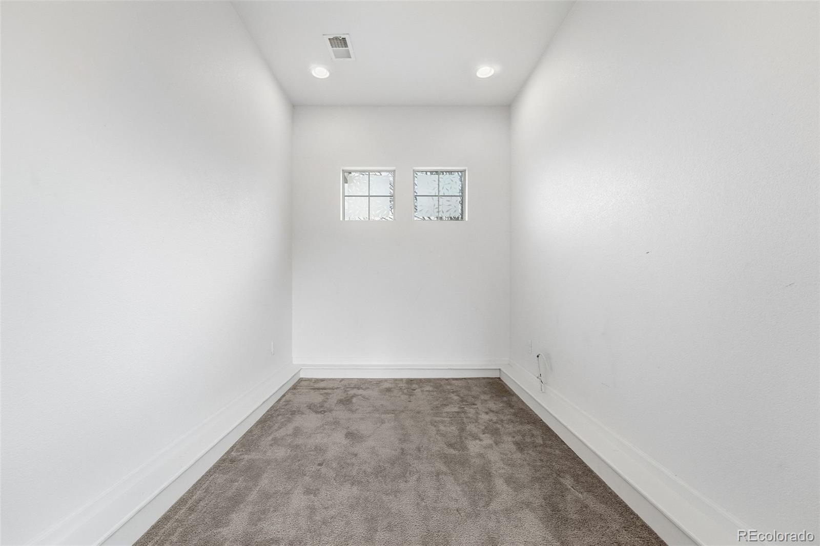 MLS Image #38 for 19753 e 54th avenue,denver, Colorado
