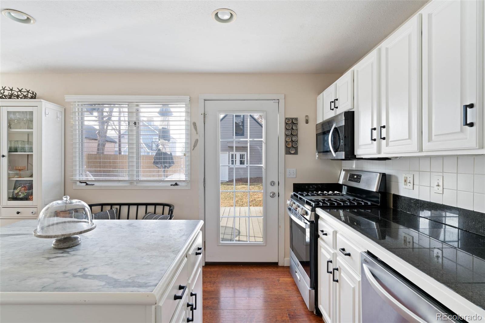 MLS Image #16 for 2551 s logan street,denver, Colorado