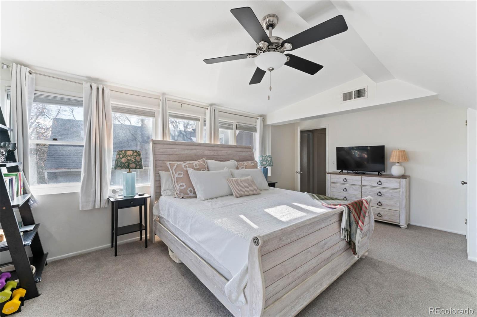 MLS Image #19 for 2551 s logan street,denver, Colorado