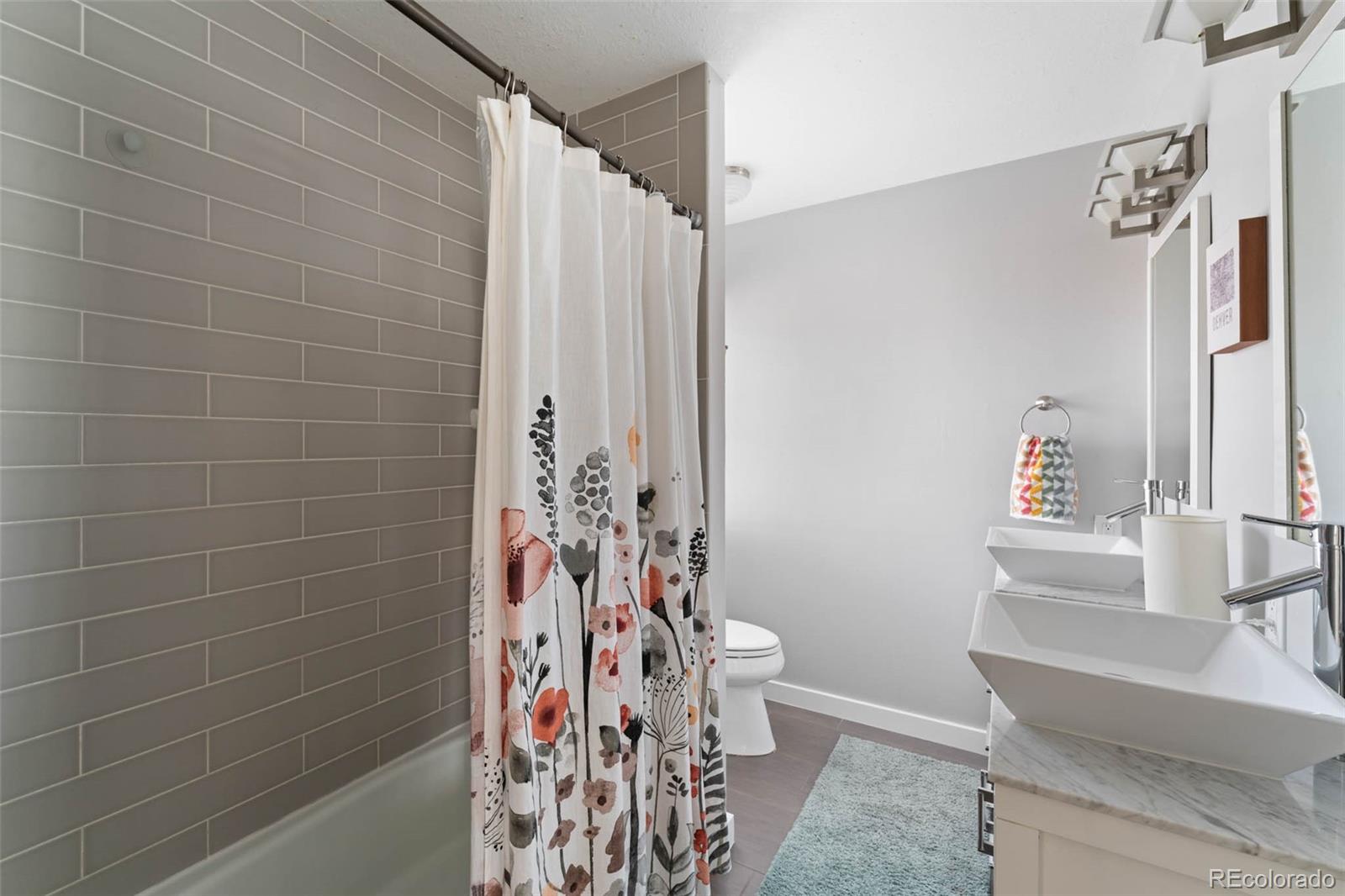 MLS Image #23 for 2551 s logan street,denver, Colorado