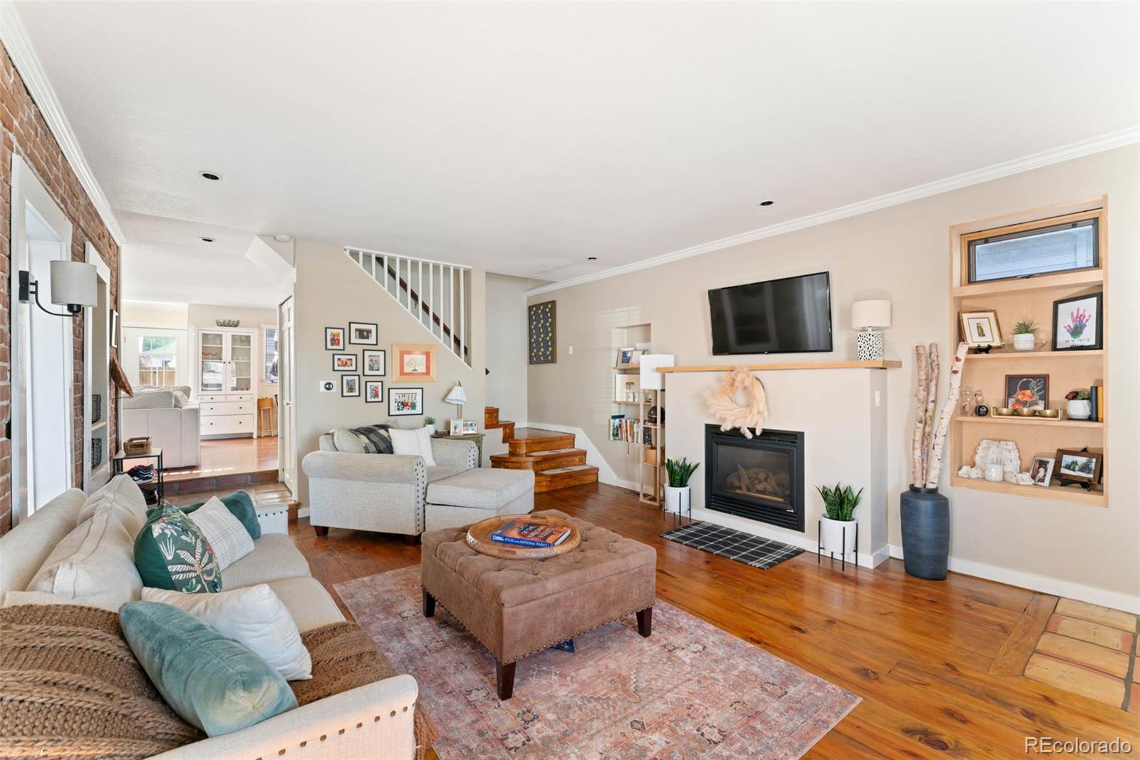 MLS Image #3 for 2551 s logan street,denver, Colorado