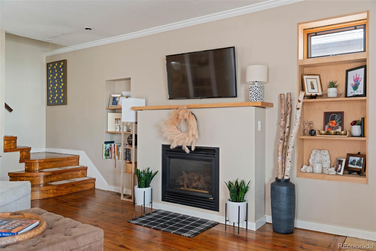MLS Image #4 for 2551 s logan street,denver, Colorado