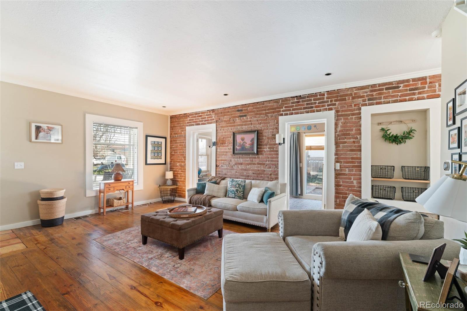 MLS Image #5 for 2551 s logan street,denver, Colorado