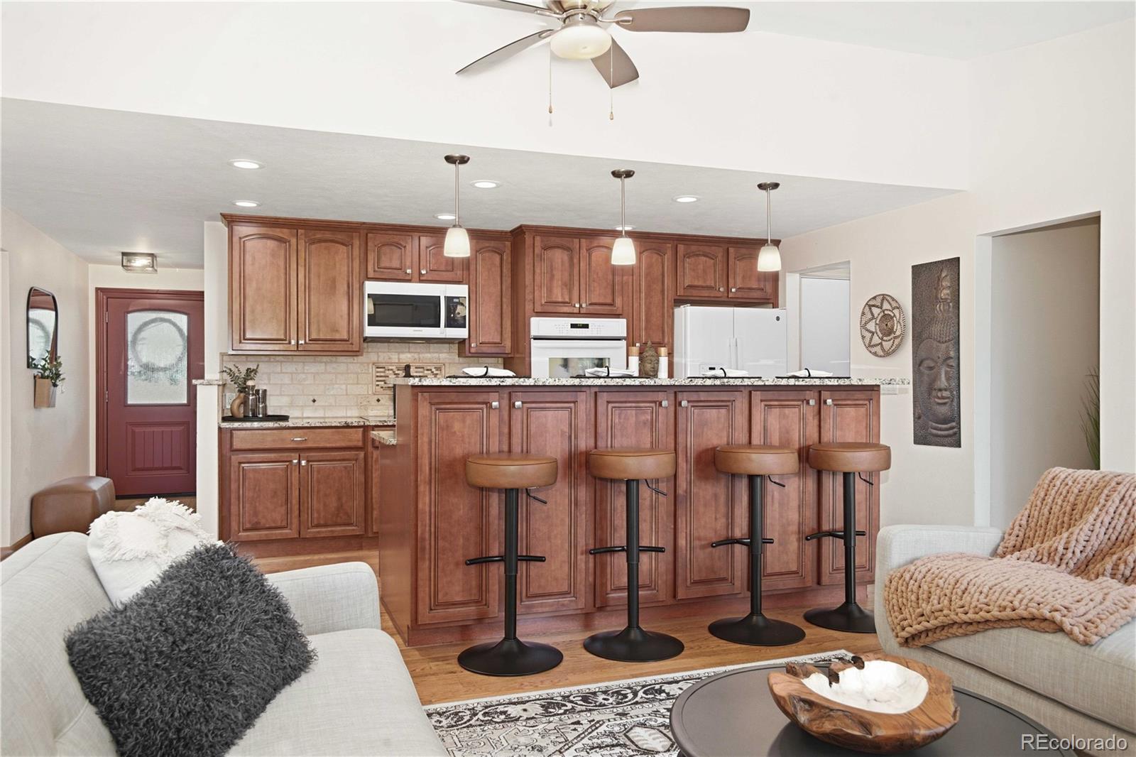 MLS Image #14 for 3378 s elkhart street,aurora, Colorado
