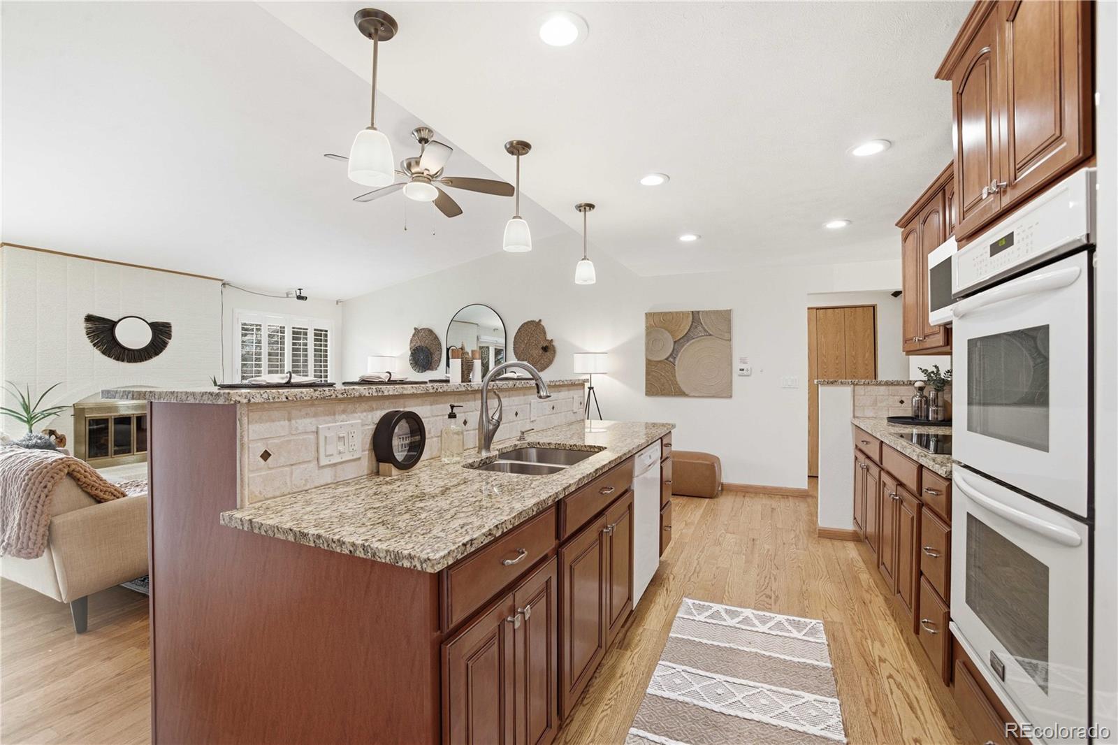MLS Image #18 for 3378 s elkhart street,aurora, Colorado