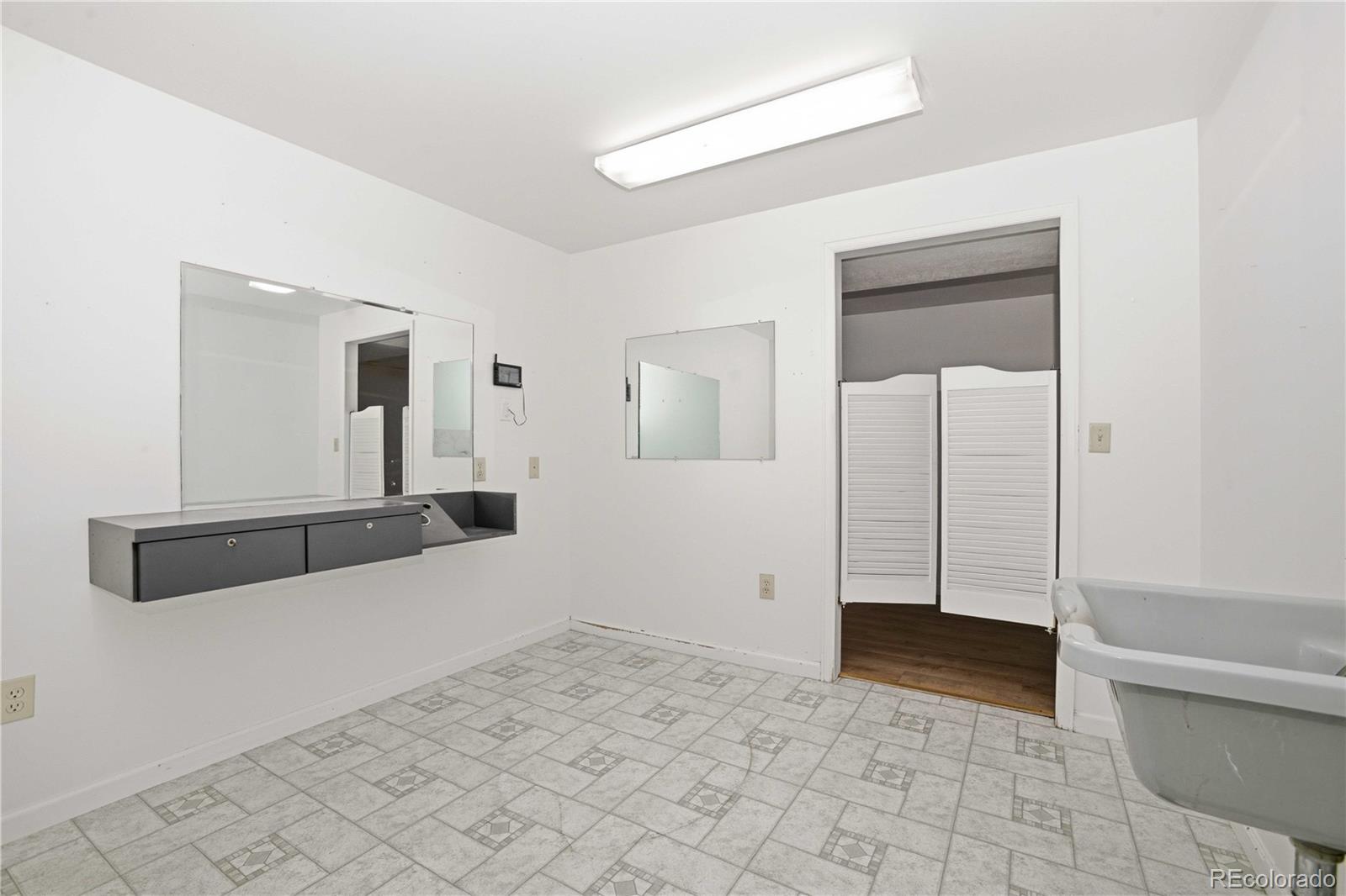 MLS Image #34 for 3378 s elkhart street,aurora, Colorado