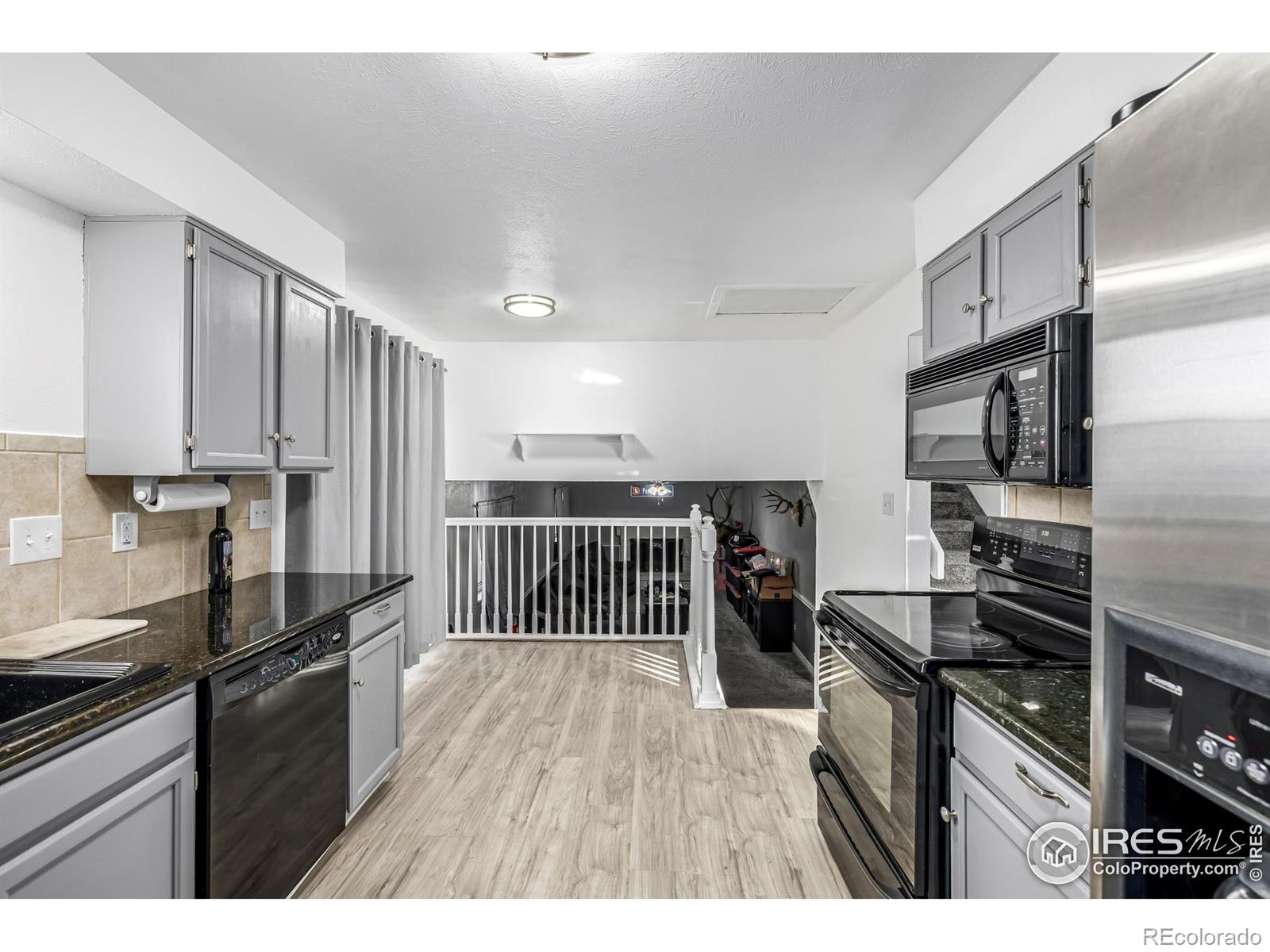 MLS Image #9 for 14551 e gunnison place,aurora, Colorado