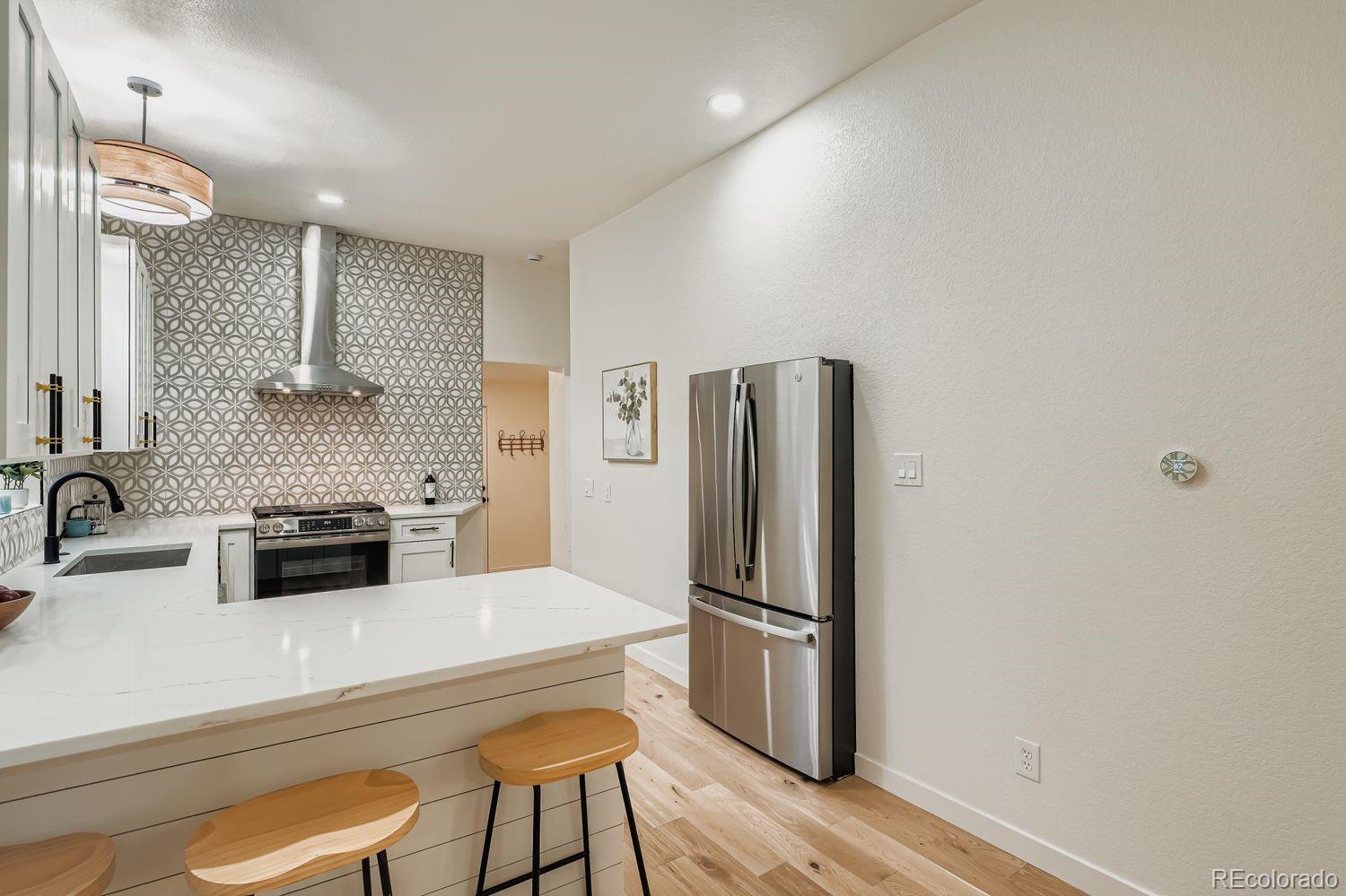 MLS Image #7 for 2423  glenarm place,denver, Colorado