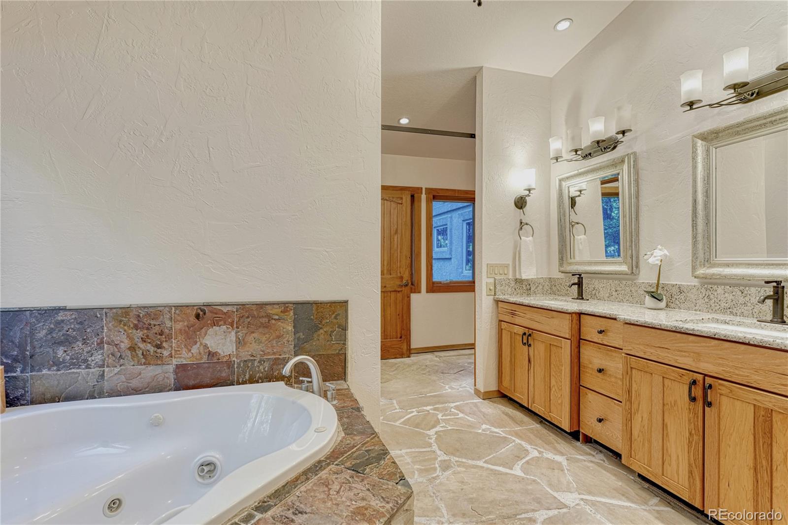 MLS Image #16 for 14695  roller  coaster road,colorado springs, Colorado