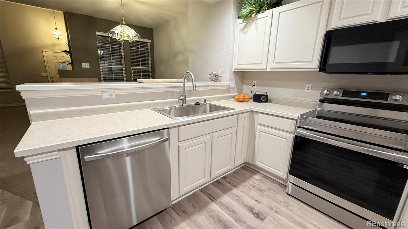 MLS Image #4 for 690 s yarrow street ,lakewood, Colorado