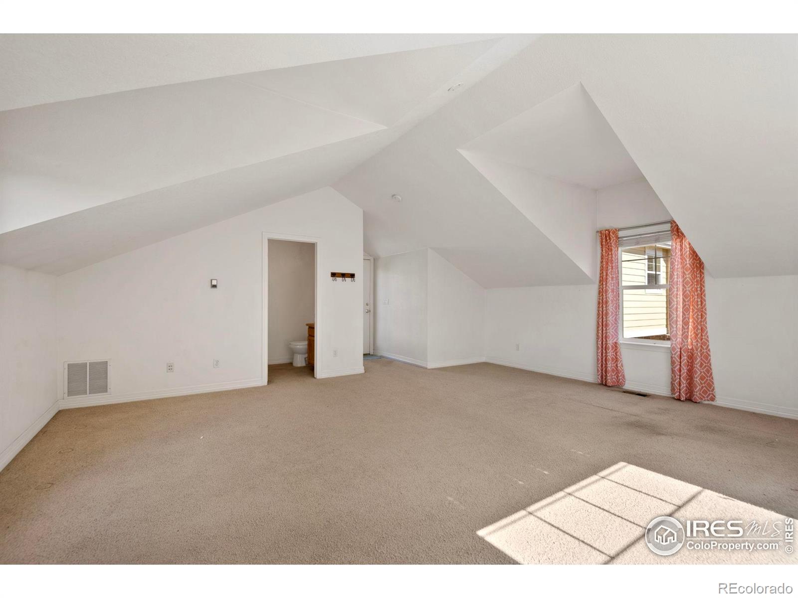 MLS Image #39 for 14025  blue river trail,broomfield, Colorado