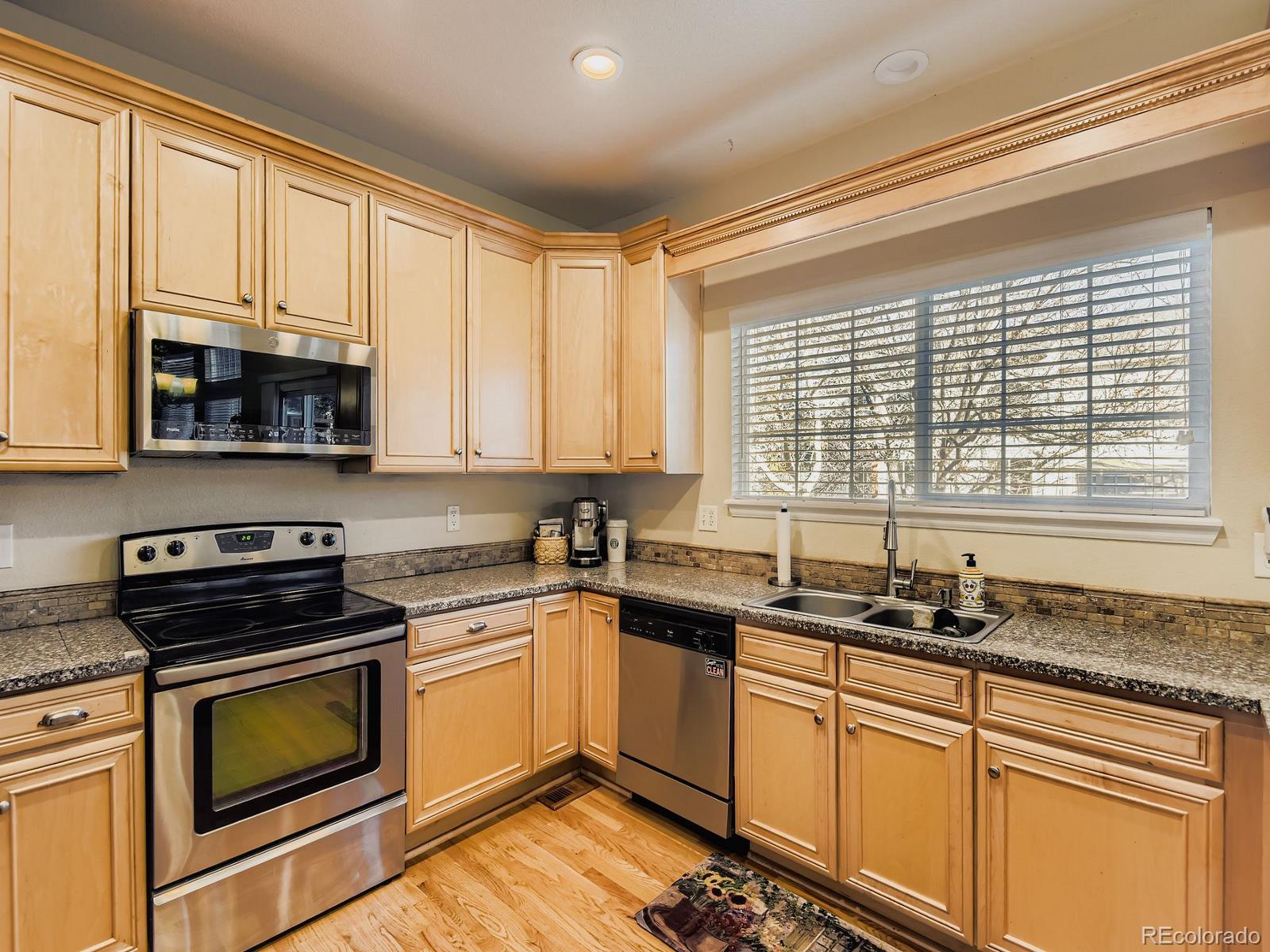 MLS Image #6 for 10036  brisbane lane,highlands ranch, Colorado