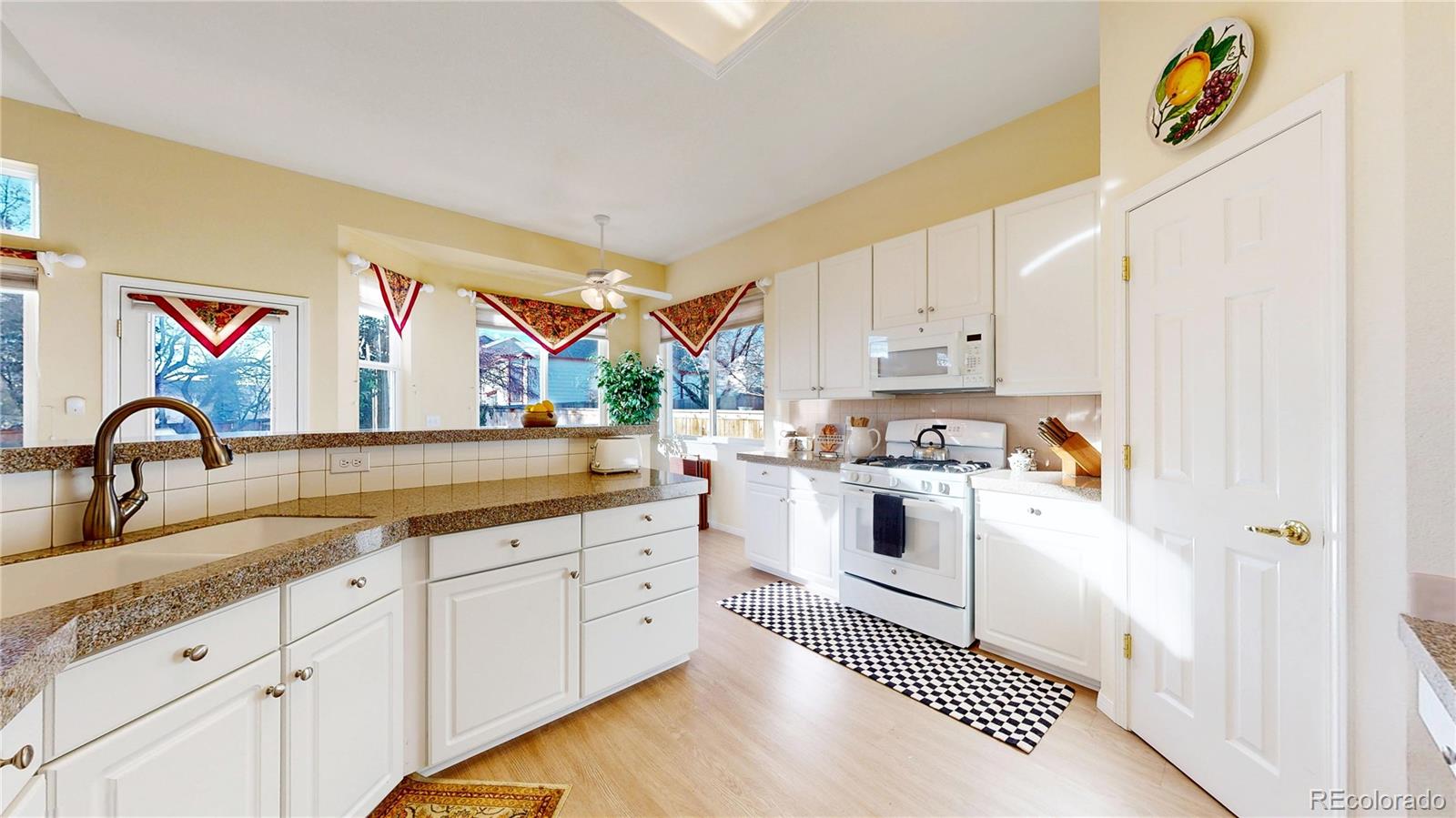 MLS Image #12 for 1330  iris circle,broomfield, Colorado