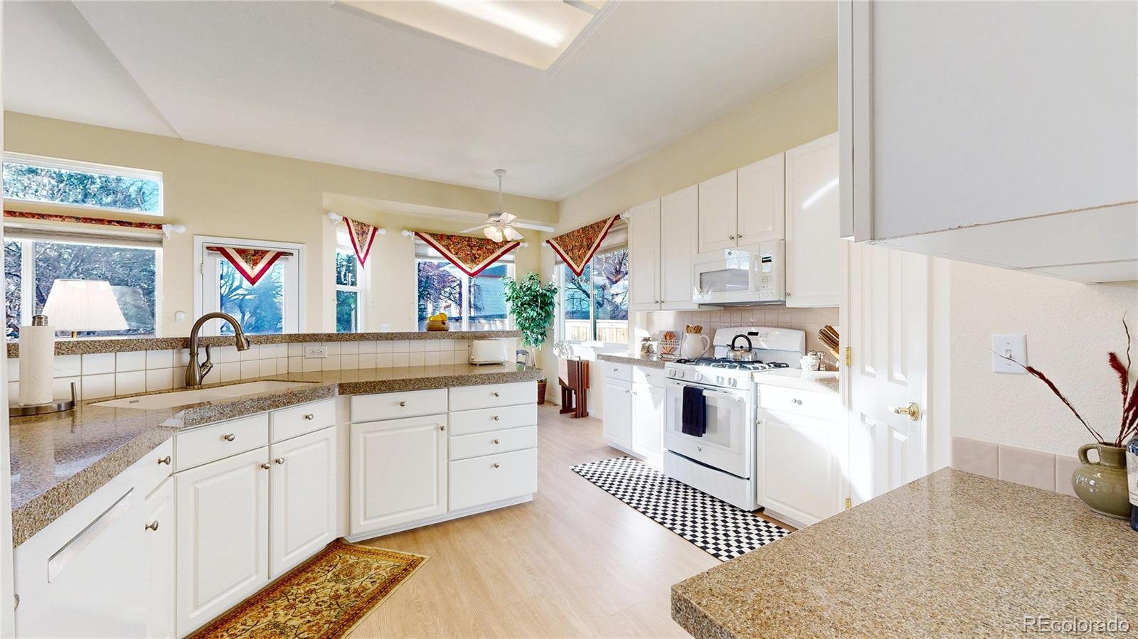MLS Image #13 for 1330  iris circle,broomfield, Colorado
