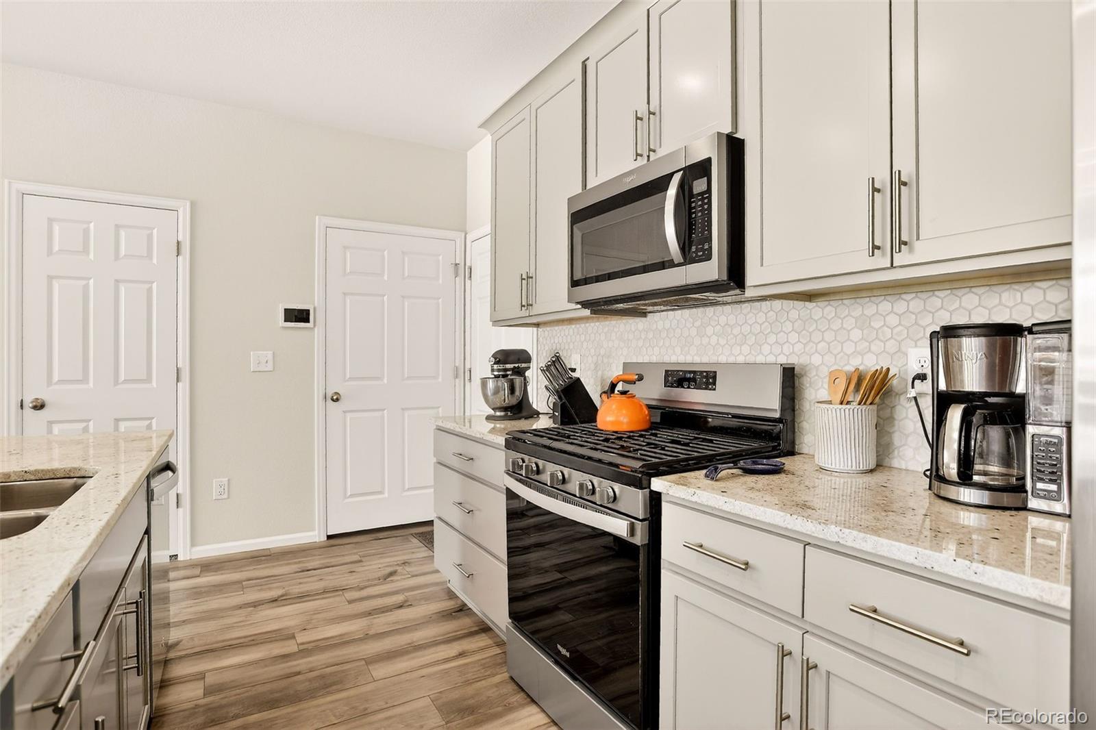 MLS Image #10 for 22241 e 7th place,aurora, Colorado