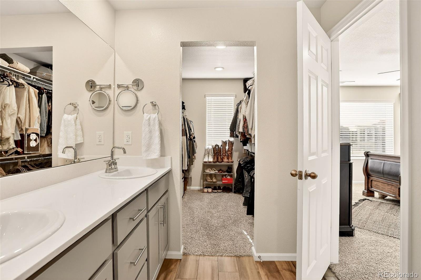 MLS Image #22 for 22241 e 7th place,aurora, Colorado