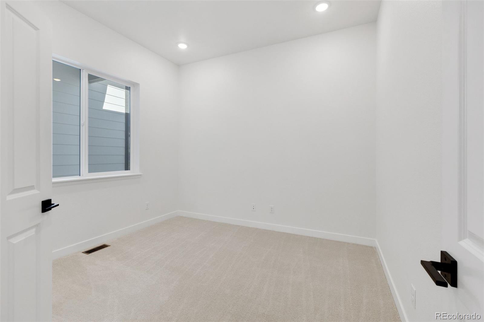 MLS Image #10 for 16873  ballinger circle,mead, Colorado