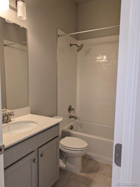 MLS Image #3 for 3425  ballinger circle,mead, Colorado